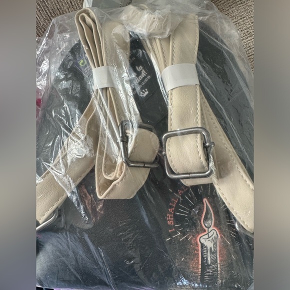 Loungefly Disney Hocus Pocus Binx Glow-In-The-Dark Mini Backpack NWT Sale - Picture 6 of 7